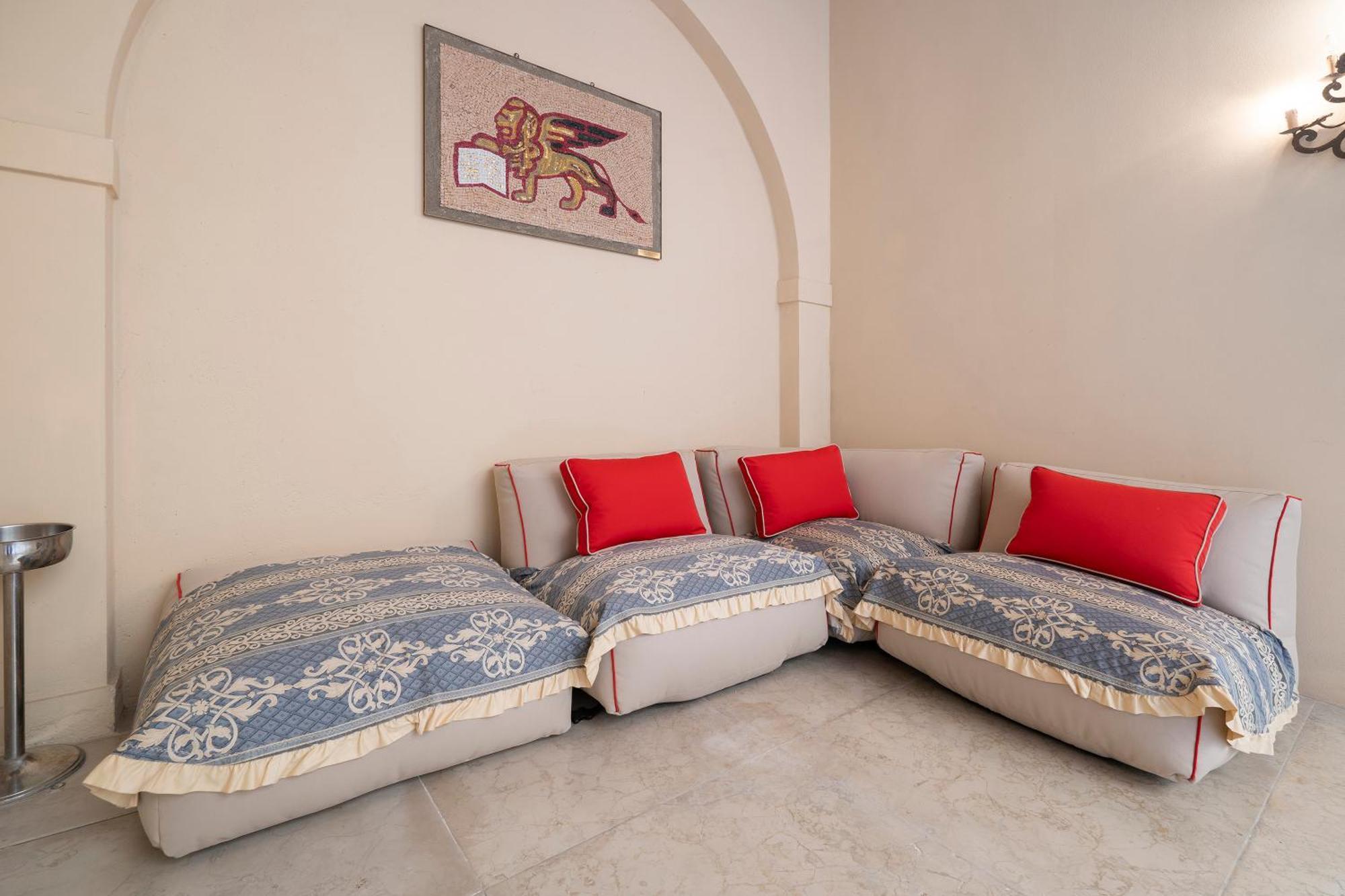 Fortuny3967 Suites & Wine Венеция Экстерьер фото